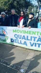 Domenico-Esposito-con-il-sindaco-Gaetano-Manfredi-e-il-movimento-qualita-della-vita-169x300 Domenico Esposito con il sindaco Gaetano Manfredi e il movimento qualità della vita